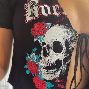 I’m the edgy side top